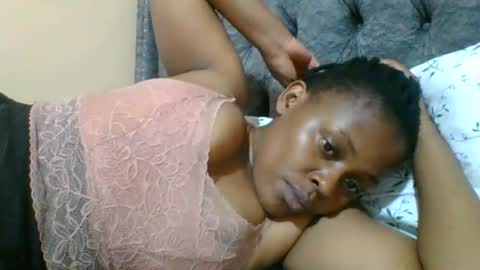 Snapshot of cutezarina chatting on 07-06-26, 08:00 cutezarina online show from 07-06-26, 08:00