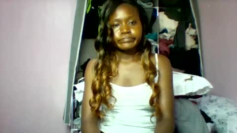 cutezola online show from 10-13-25, 09:42