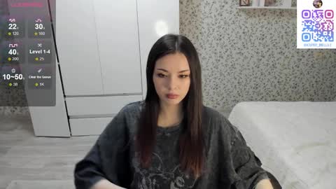 Snapshot of cutie_bellle chatting on 10-06-25, 11:51 belle online show from 10-06-25, 11:51