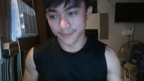Snapshot of cutie_hunk69 chatting on 06-07-26, 03:43 cutie_hunk69 online show from 06-07-26, 03:43