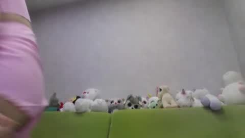 Chloe online show from 11-17-25, 12:27