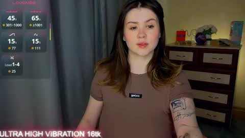Snapshot of cutie_mili chatting on 07-07-26, 10:41 mili online show from 07-07-26, 10:41
