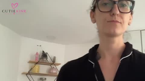 Snapshot of cutiekink69 chatting on 08-01-26, 01:10 CUTIE KINKS OFFICIAL CHATROOM AND LIVE STREAM online show from 08-01-26, 01:10