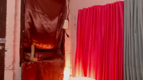 cutiepiejhon online show from 01-28-25, 03:47