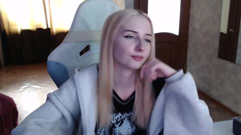 Cutti Crystal online show from 04-10-26, 09:25