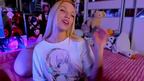 Nora online show from 12-16-24, 12:37