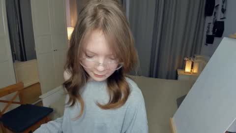 Anne online show from 03-08-26, 08:18