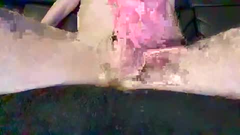 Snapshot of cwaddle chatting on 12-27-24, 05:26 cwaddle online show from 12-27-24, 05:26