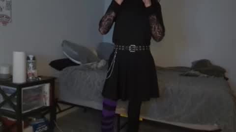 cwbym online show from 11-20-25, 04:01