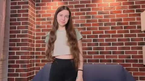Snapshot of cwendenmon chatting on 07-18-26, 07:06 Ashly online show from 07-18-26, 07:06