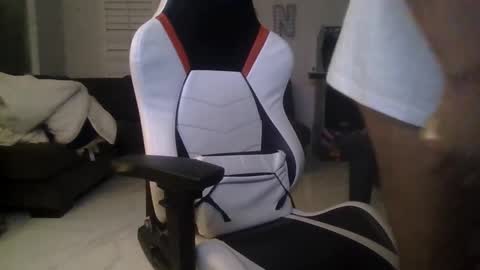 cxrlitos384092 online show from 12-21-25, 01:51