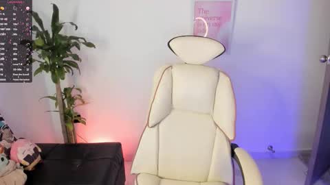 Snapshot of cyber_lizz chatting on 03-12-26, 10:16 Liz online show from 03-12-26, 10:16