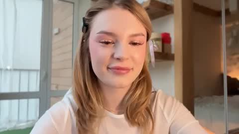 Snapshot of cyberl0ve_ chatting on 04-29-26, 03:49 Im Emi streaming with my friend Reyna today online show from 04-29-26, 03:49