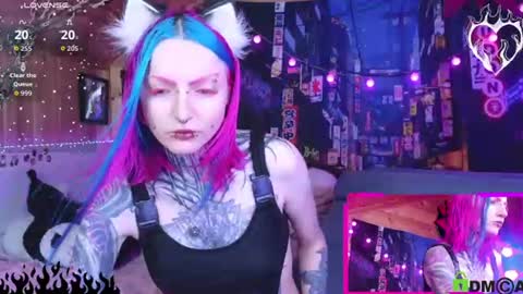 Snapshot of cybernekko chatting on 07-26-26, 05:04 Neko online show from 07-26-26, 05:04