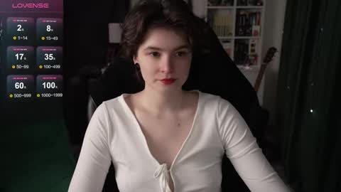 Helen Blossom online show from 11-08-25, 12:05