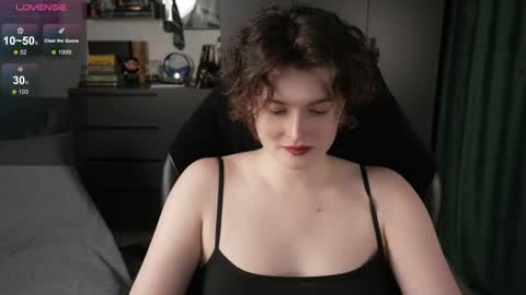 Snapshot of cybersamuraii chatting on 05-06-26, 08:03 Helen Blossom online show from 05-06-26, 08:03
