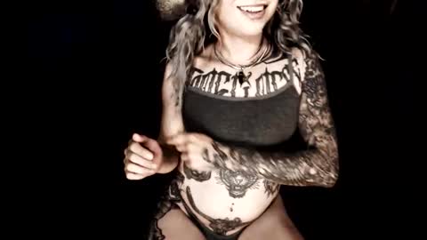 Snapshot of cybertrouble_ chatting on 05-30-26, 01:52 Nikki online show from 05-30-26, 01:52