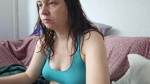 Snapshot of cyndee_winter chatting on 06-07-26, 12:31 Cyndee Winter online show from 06-07-26, 12:31