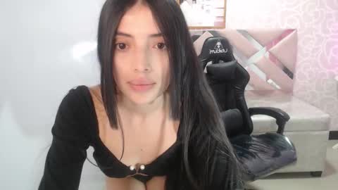 Snapshot of cynthia_ch chatting on 10-02-25, 04:19 CINTIA ARAUJO online show from 10-02-25, 04:19