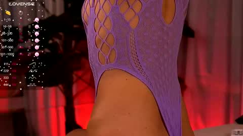 Snapshot of cynthiawest chatting on 02-10-26, 04:27 Ivy online show from 02-10-26, 04:27