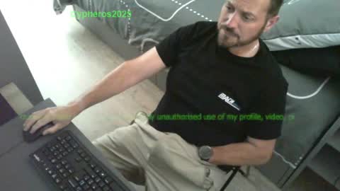 Snapshot of cypheros2025 chatting on 05-22-26, 03:06 Chris online show from 05-22-26, 03:06