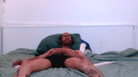 Snapshot of cyrusveal3 chatting on 06-20-26, 09:34 SkinnyTattedGuy online show from 06-20-26, 09:34
