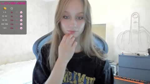 Snapshot of cyyberwhore chatting on 09-20-25, 05:47 cyyberwhore online show from 09-20-25, 05:47