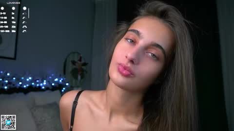 Isabella online show from 01-13-26, 01:11