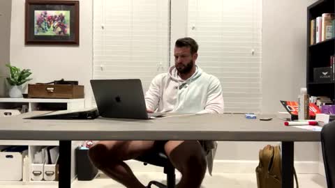 Snapshot of d_michael12 chatting on 01-23-25, 06:28 David Michael online show from 01-23-25, 06:28