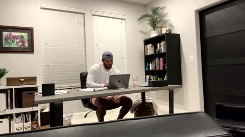 Snapshot of d_michael12 chatting on 02-15-25, 04:25 David Michael online show from 02-15-25, 04:25