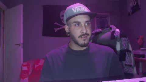 Snapshot of dabirdfree chatting on 09-29-25, 10:25 Destroyer online show from 09-29-25, 10:25