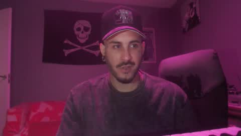 Snapshot of dabirdfree chatting on 11-04-25, 12:10 Destroyer online show from 11-04-25, 12:10