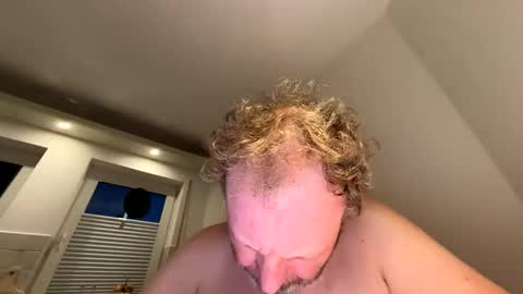 dachdecker7269 online show from 03-18-26, 04:59