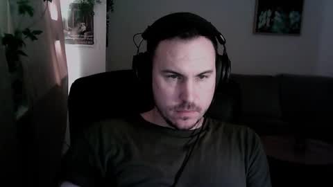 Snapshot of dadbodstephen chatting on 01-04-25, 08:27 DadBodStephen online show from 01-04-25, 08:27