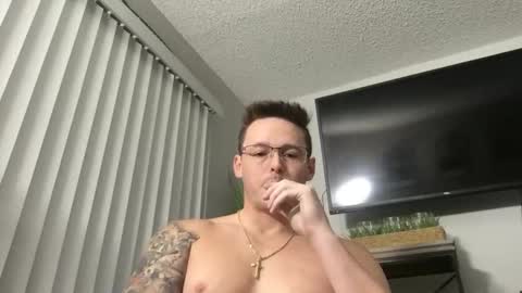 Snapshot of daddie12345678 chatting on 10-25-25, 01:29 Daddy online show from 10-25-25, 01:29