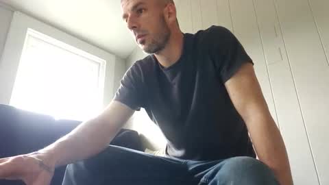 Snapshot of daddo1477 chatting on 04-12-26, 04:34 daddo1477 online show from 04-12-26, 04:34