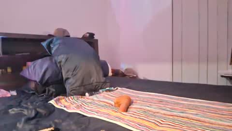 Snapshot of daddy69sx77 chatting on 06-27-26, 09:25 Kasey Xdresser online show from 06-27-26, 09:25