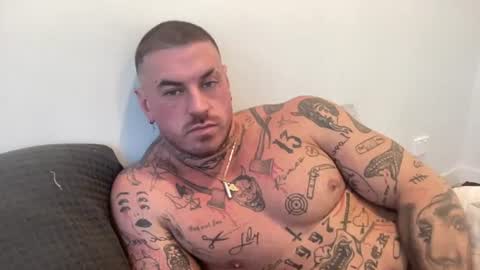 Snapshot of daddyblackisback chatting on 08-01-26, 12:10 DaddyBlackIsBack online show from 08-01-26, 12:10