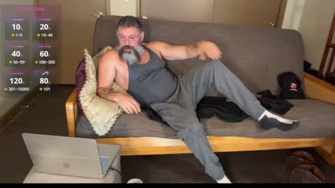 Daddy Dawg Driller online show from 06-18-26, 01:15