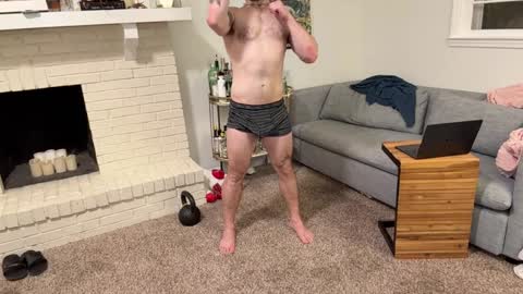 Snapshot of daddydaydrinkz chatting on 12-20-24, 07:01 DaddydayDrinkz online show from 12-20-24, 07:01