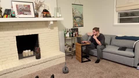 Snapshot of daddydaydrinkz chatting on 12-29-24, 04:27 DaddydayDrinkz online show from 12-29-24, 04:27