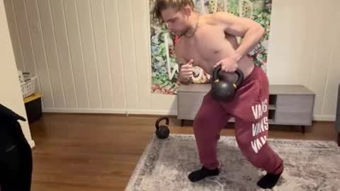 Snapshot of daddydaydrinkz chatting on 12-03-25, 04:42 DaddydayDrinkz online show from 12-03-25, 04:42