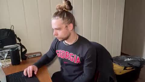 Snapshot of daddydaydrinkz chatting on 12-03-25, 09:57 DaddydayDrinkz online show from 12-03-25, 09:57