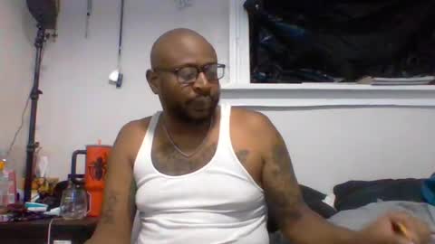 Snapshot of daddydickxm chatting on 07-14-26, 04:06 daddydickxm online show from 07-14-26, 04:06