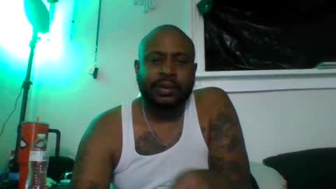 Snapshot of daddydickxm chatting on 07-19-26, 05:33 daddydickxm online show from 07-19-26, 05:33
