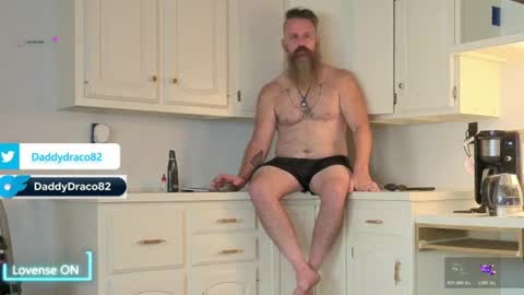Snapshot of daddydraco82 chatting on 07-12-26, 04:42 Daddy Draco online show from 07-12-26, 04:42
