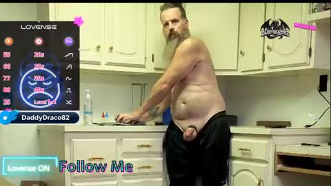 Snapshot of daddydraco82 chatting on 08-01-26, 02:49 Daddy Draco online show from 08-01-26, 02:49