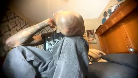 Snapshot of daddyjanimal chatting on 04-28-26, 02:49 sexy tatted king bbc online show from 04-28-26, 02:49