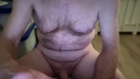 Snapshot of daddykumfuk chatting on 12-17-25, 01:11 daddykumfuk online show from 12-17-25, 01:11