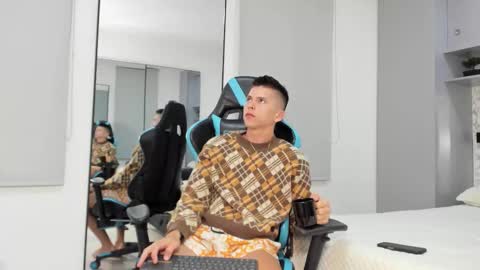 daddyrich4u online show from 10-17-25, 01:42